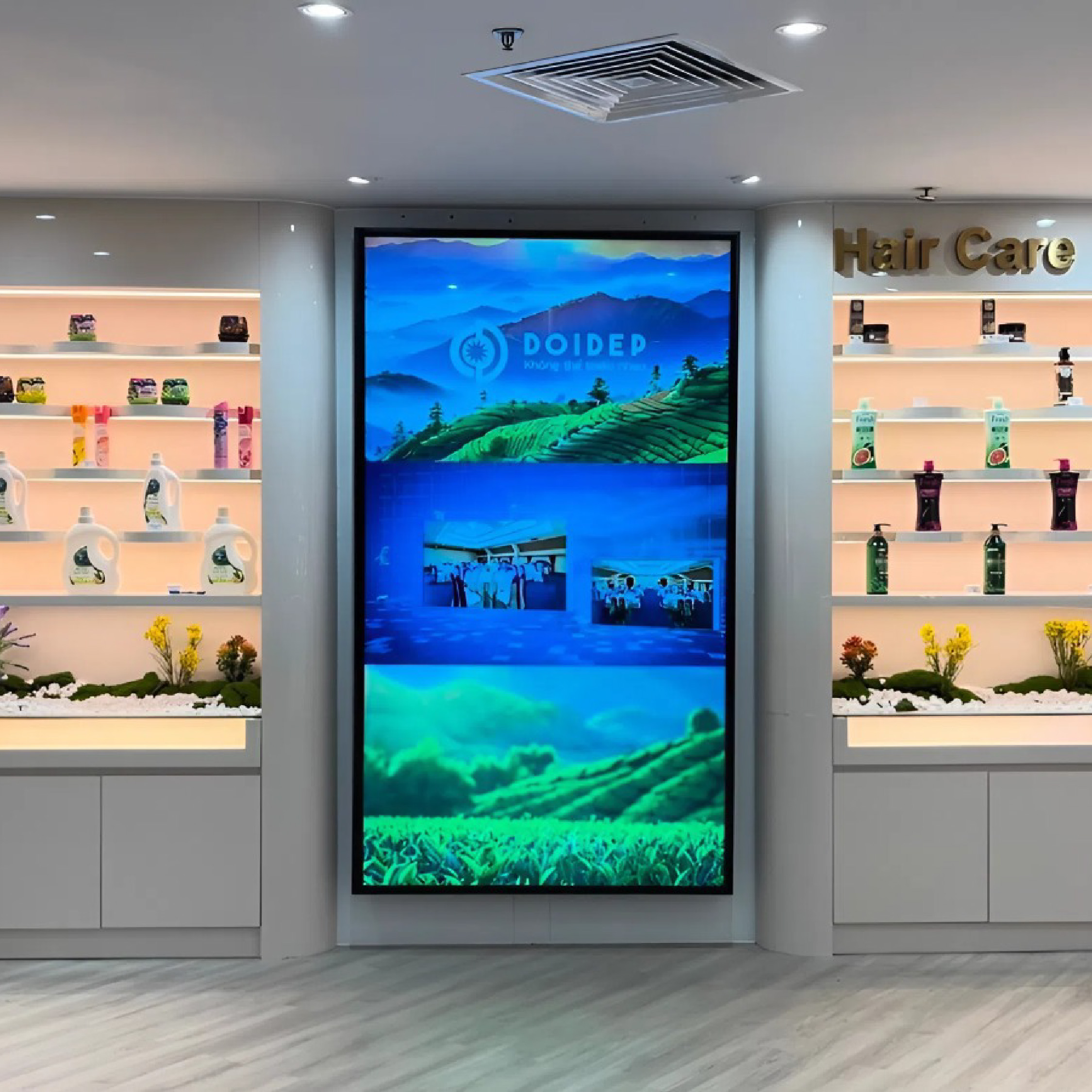 98-Inch Wall Mount Digital Signage Preview